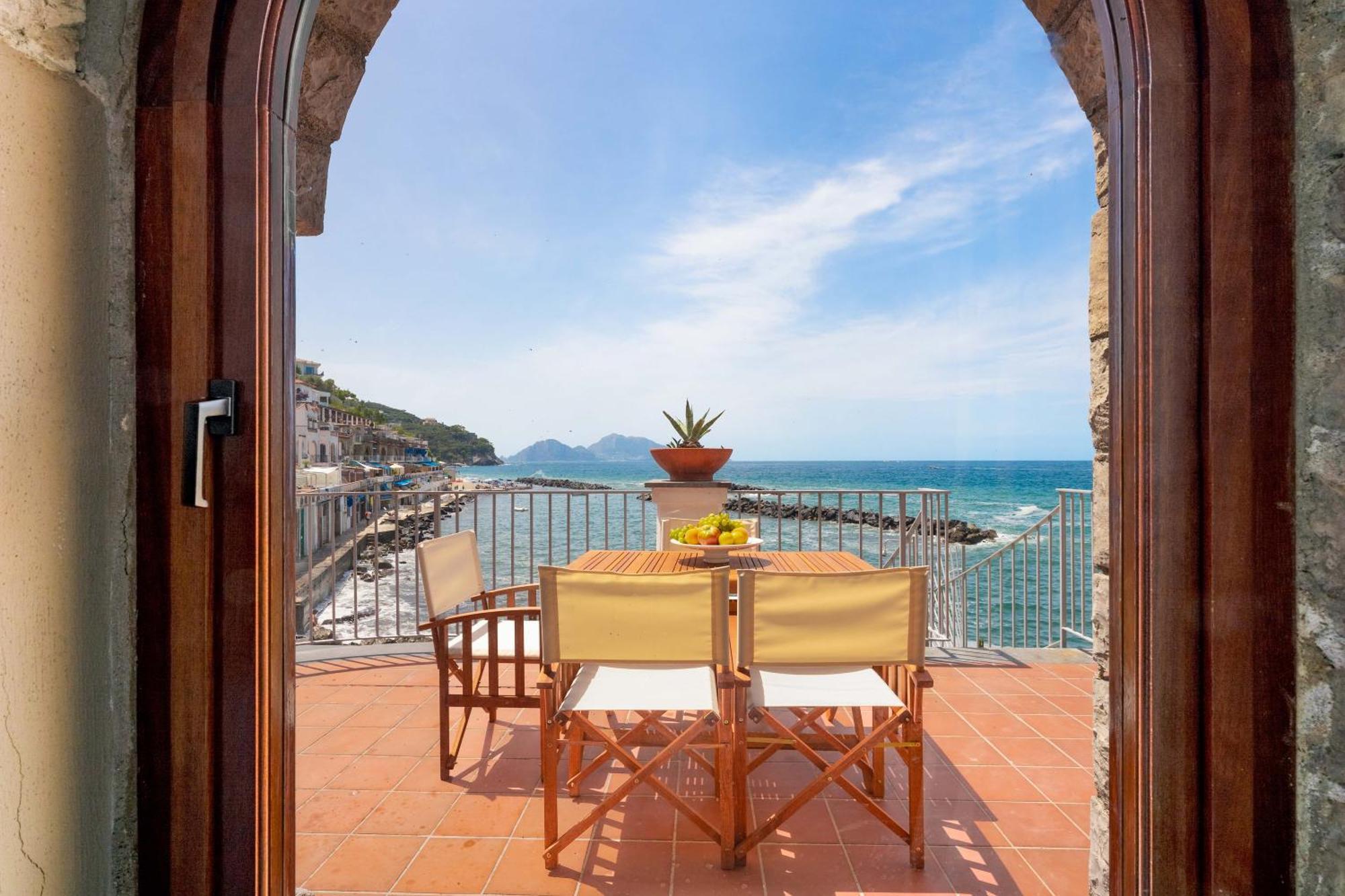 Maison Del Sole Massa Lubrense Rum bild